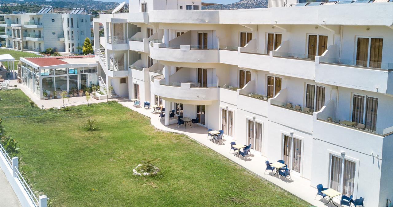 Evita Aparthotel 3*