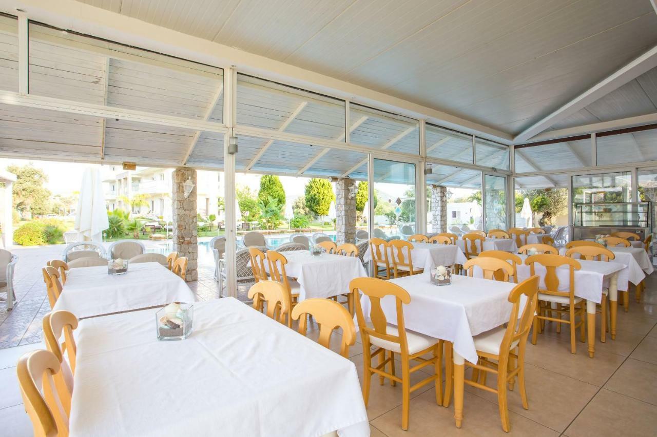 Aparthotel Evita