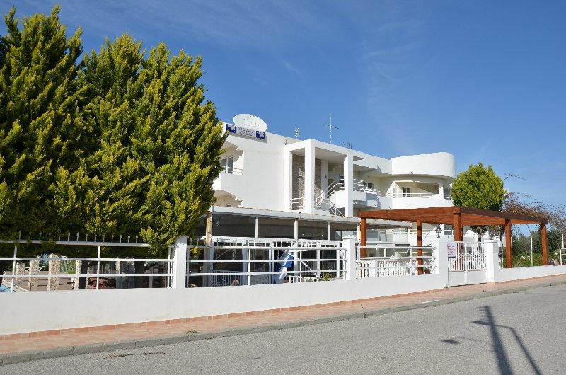 Evita Aparthotel 3*